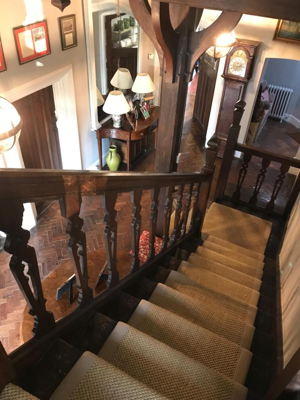 Borough Court Konuk evi Hook  Dış mekan fotoğraf