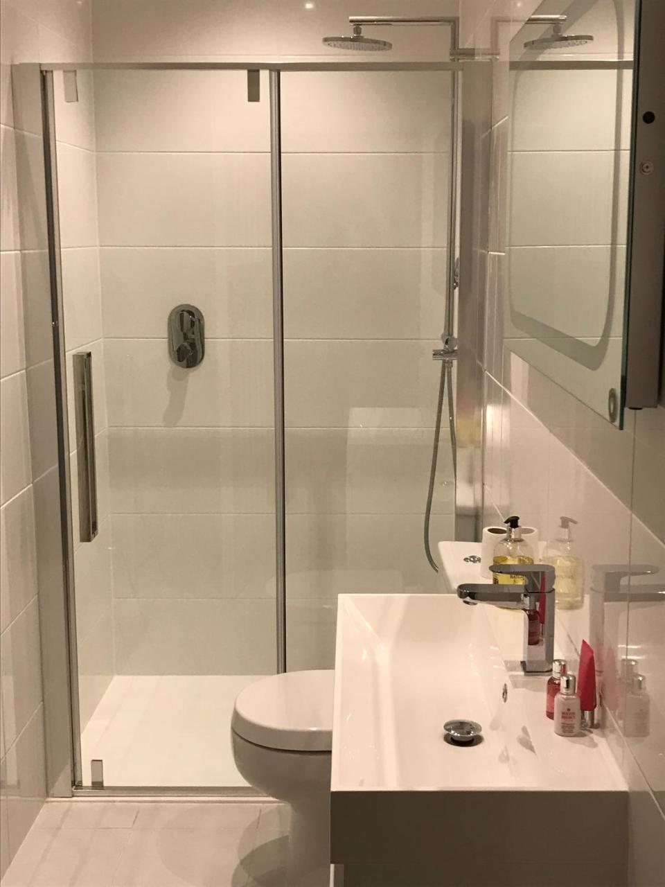 Borough Court Konuk evi Hook  Dış mekan fotoğraf